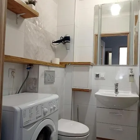 דירה ※ Komfortowy Apartament ※ 2 Sypialnie ※ Balkon גדינייה